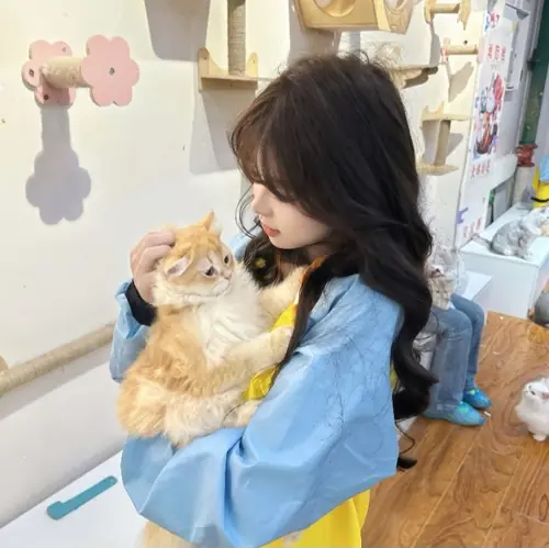 BST 299 Ảnh Avatar Con Gái Cute tóc dài thướt tha má lún đồng tiền duyên dáng